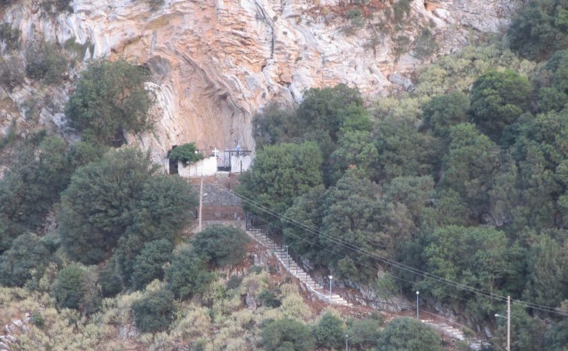 Ag. Anargiroi in der Koufierou Höhle