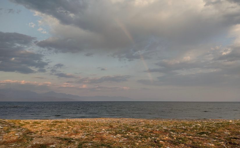 Regenbogen am Strand